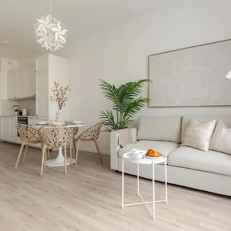 Magnolie Presidential Garden Free Parking Bratislava