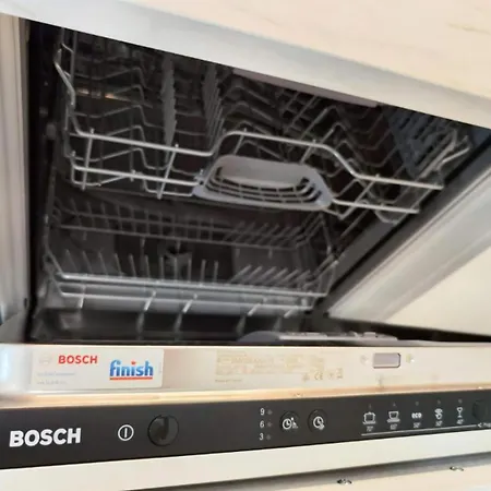 Magnolie Presidential Garden Free Parking Pozsony