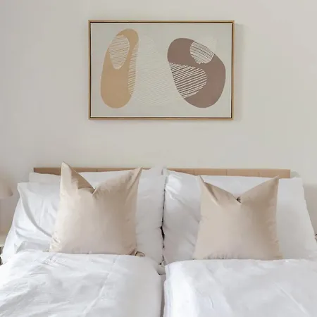 Magnolie Presidential Garden Free Parking Bratislava